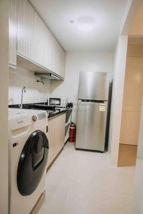 Work-Friendly Mountain-View Condo Near Sm Seaside Cebu Extérieur photo