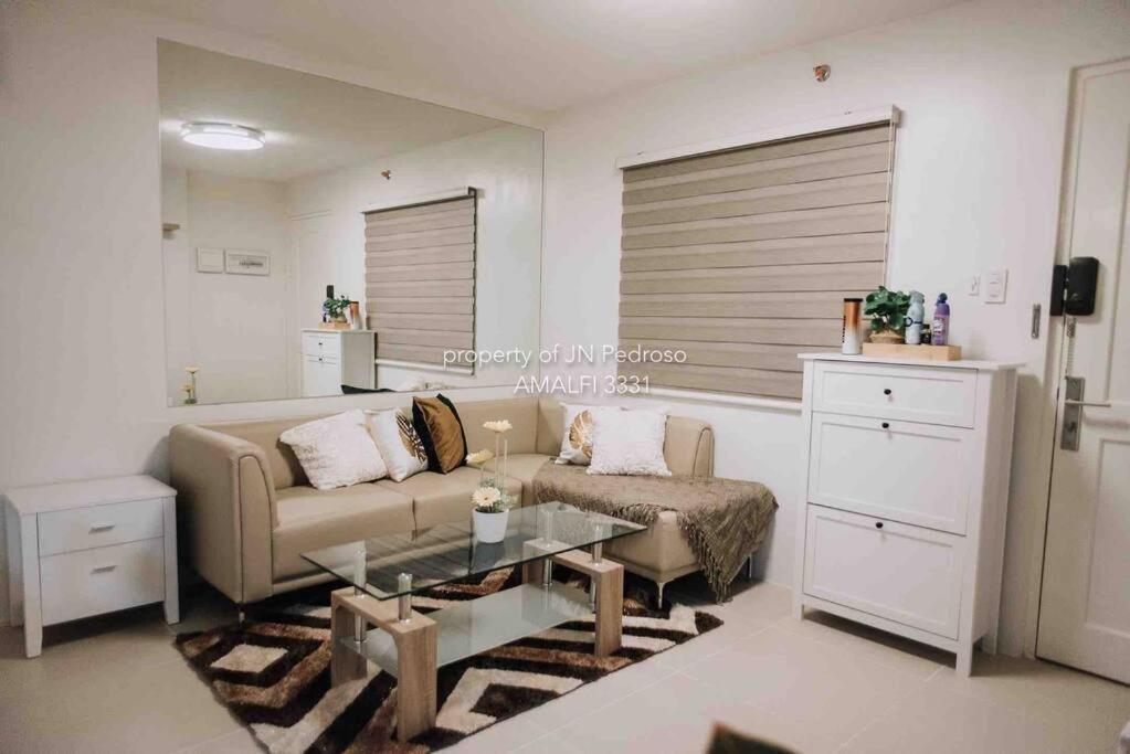 Work-Friendly Mountain-View Condo Near Sm Seaside Cebu Extérieur photo