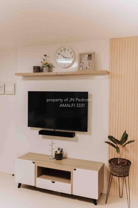 Work-Friendly Mountain-View Condo Near Sm Seaside Cebu Extérieur photo