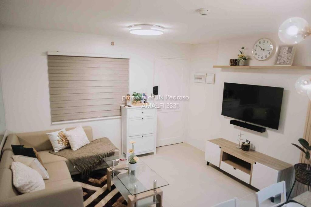 Work-Friendly Mountain-View Condo Near Sm Seaside Cebu Extérieur photo
